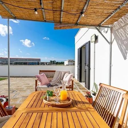 Tatil Evi La Terrazza Di Zoe - Castromediano *