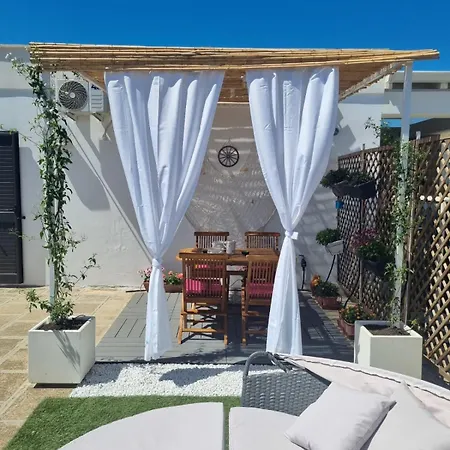 Tatil Evi La Terrazza Di Zoe - Castromediano *